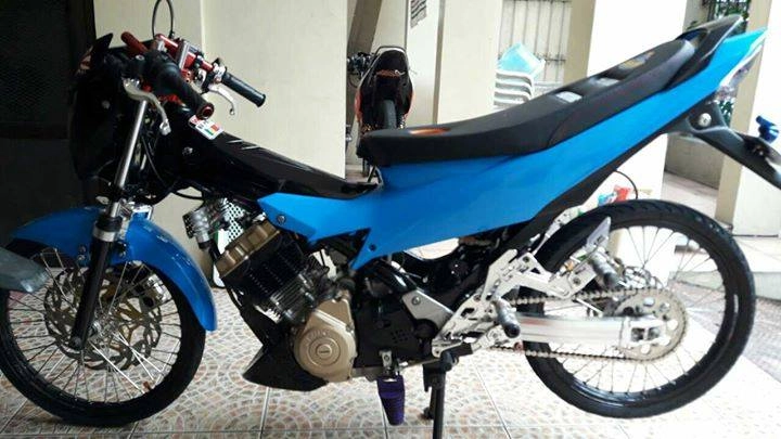 Raider 150 độ khá chất bất cần dán tem - 5
