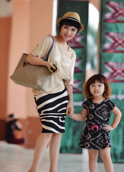 Hành trình lên hạng nhan sắc của vợ cũ thành trung - 9
