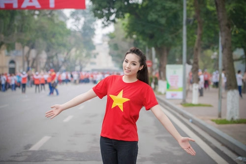 Kỳ duyên xinh đẹp rạng ngời trong ngày chạy vì sức khỏe - 3