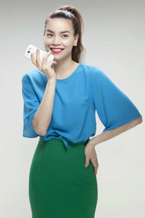 Những mỹ nhân vbiz sở hữu cổ cao ba ngấn sang trọng - 15
