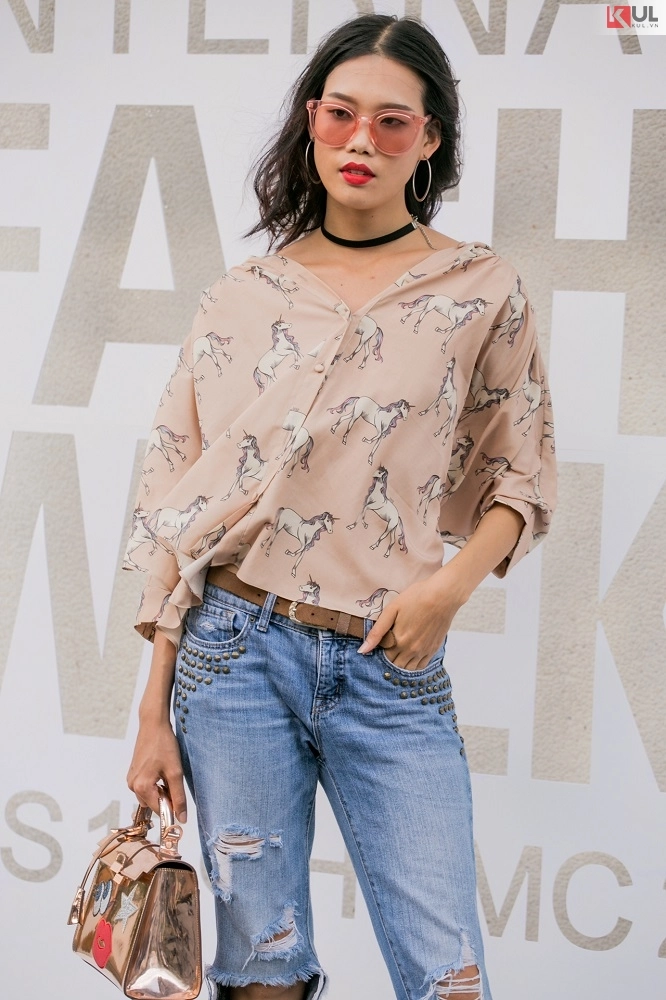 Phí phương anh khoe street style độc đáo quý ông thuận nguyễn cưỡi mô tô đầy quyến rũ - 14