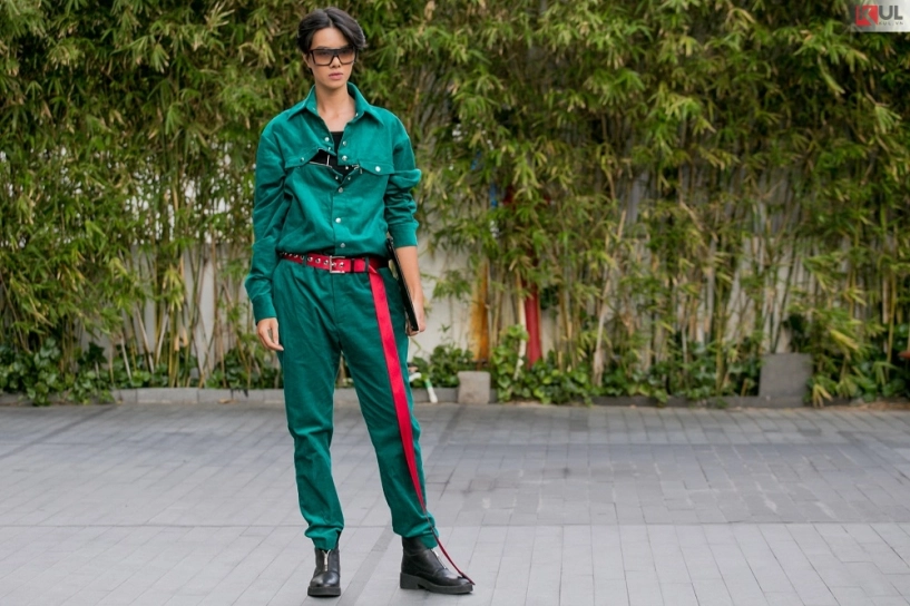Phí phương anh khoe street style độc đáo quý ông thuận nguyễn cưỡi mô tô đầy quyến rũ - 17