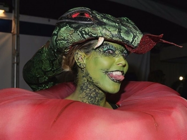 Những kiểu hóa trang đáng đồng tiền bát gạo của nàng trong mùa halloween 2017 - 1
