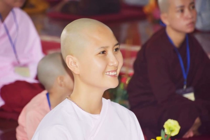 Hoa hậu việt nam 2014 - người có mái tóc đẹp nhất bất ngờ đi tu - 1