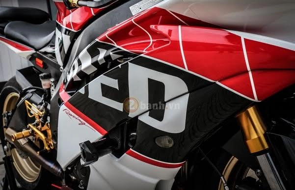 Huyền thoại tốc độ r6 đầy phong cách - 2