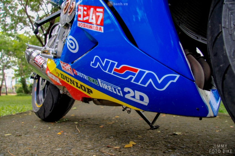 Suzuki gsx-r600 mạnh mẽ trong bộ áo đấu cùng loạt đồ chơi giá trị - 8