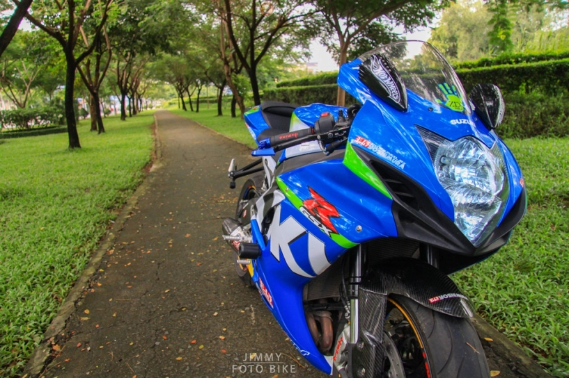 Suzuki gsx-r600 mạnh mẽ trong bộ áo đấu cùng loạt đồ chơi giá trị - 12