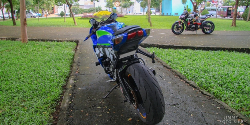 Suzuki gsx-r600 mạnh mẽ trong bộ áo đấu cùng loạt đồ chơi giá trị - 14