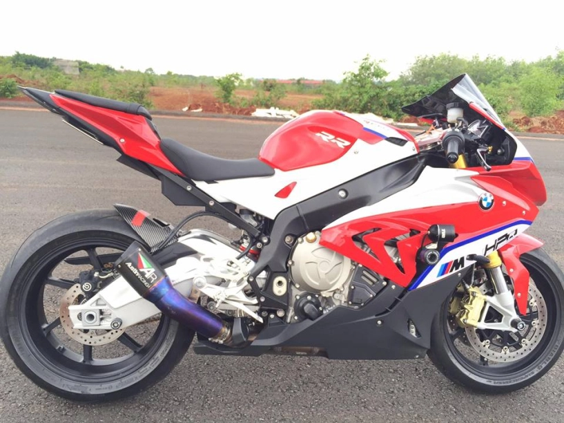 Trực thăng phải lu mờ trước bmw s1000rr trắng đỏ - 2
