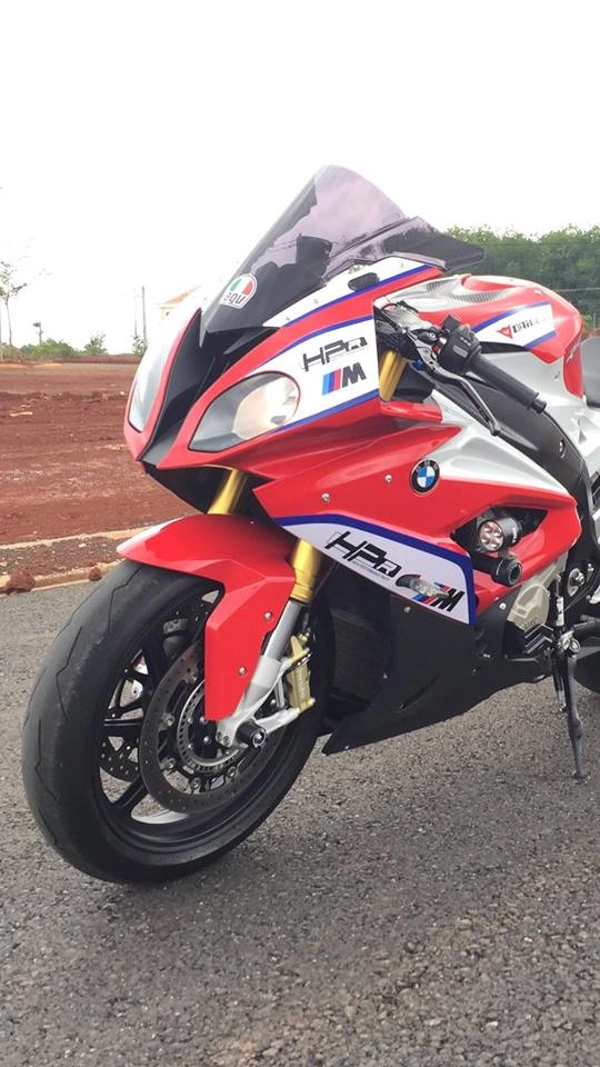 Trực thăng phải lu mờ trước bmw s1000rr trắng đỏ - 6