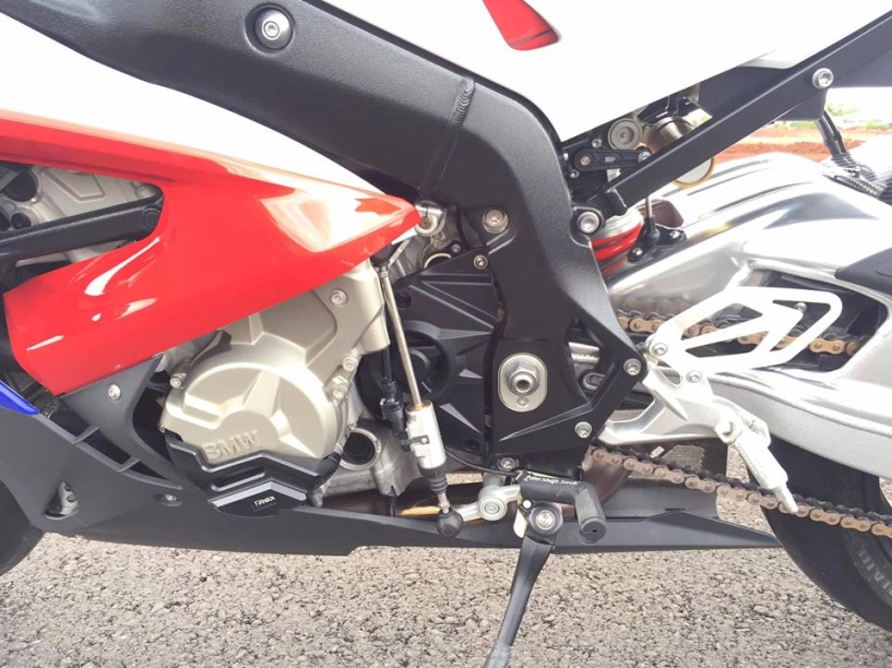 Trực thăng phải lu mờ trước bmw s1000rr trắng đỏ - 7