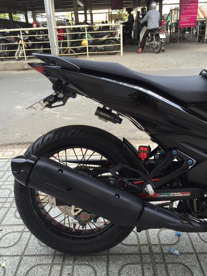 Exciter 150 siêu ngầu trong bộ cánh full black - 4
