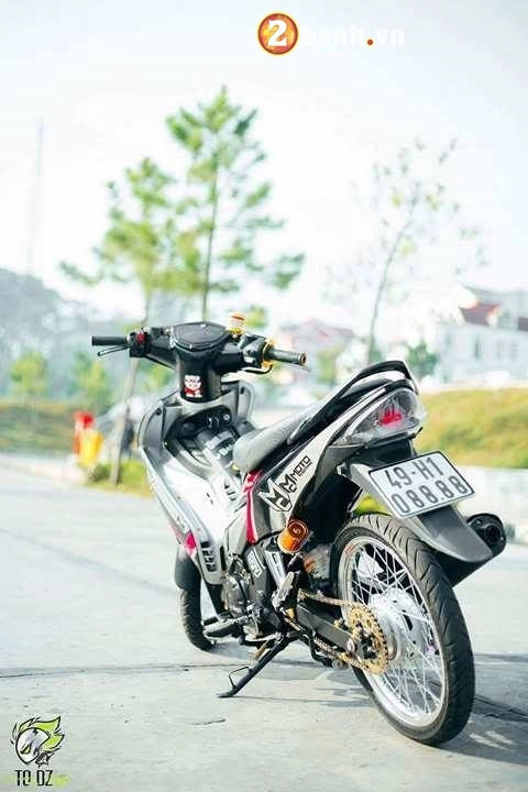 Exciter 135cc hồng cánh sen của thanh niên trẻ mạnh mẽ - 7