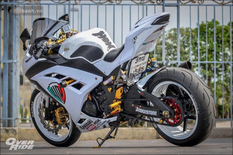 Kawasaki ninja 300 lột xác trong bản độ full gold - 15