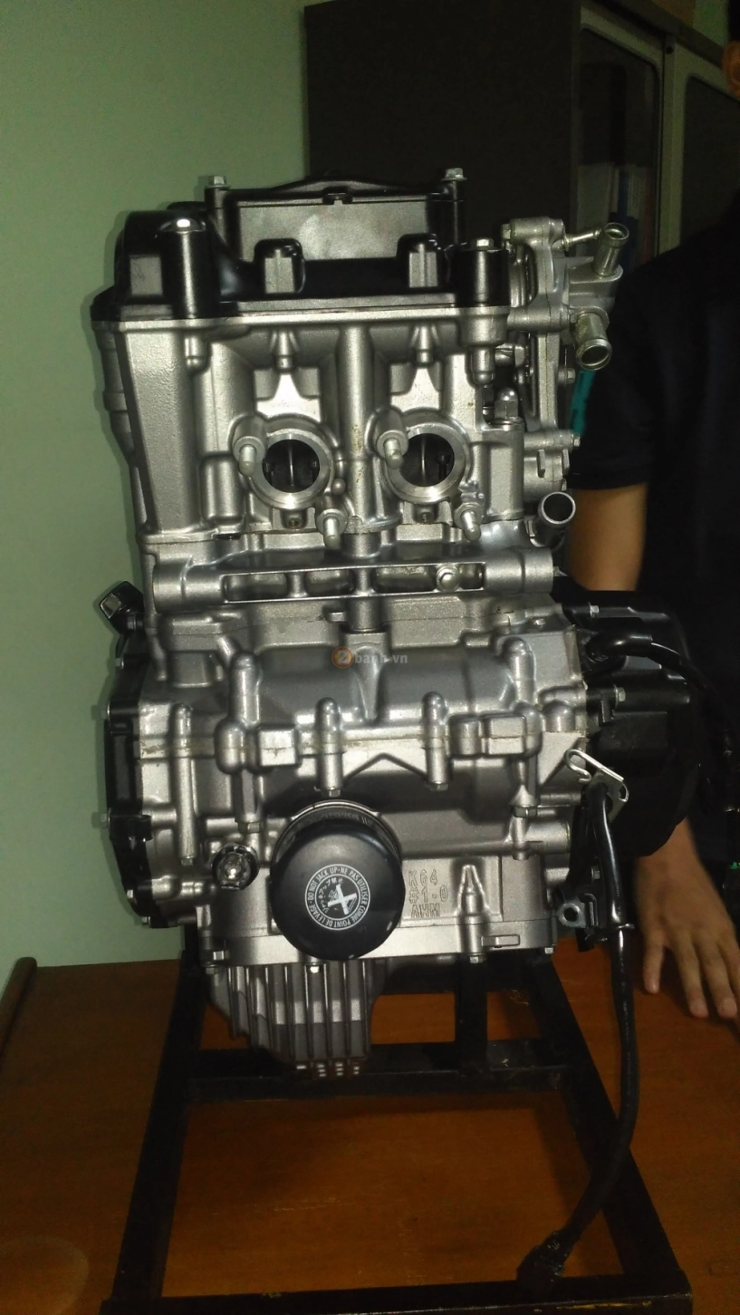 mổ xẻ khối động cơ honda cbr250rr đầy mạnh mẽ - 4