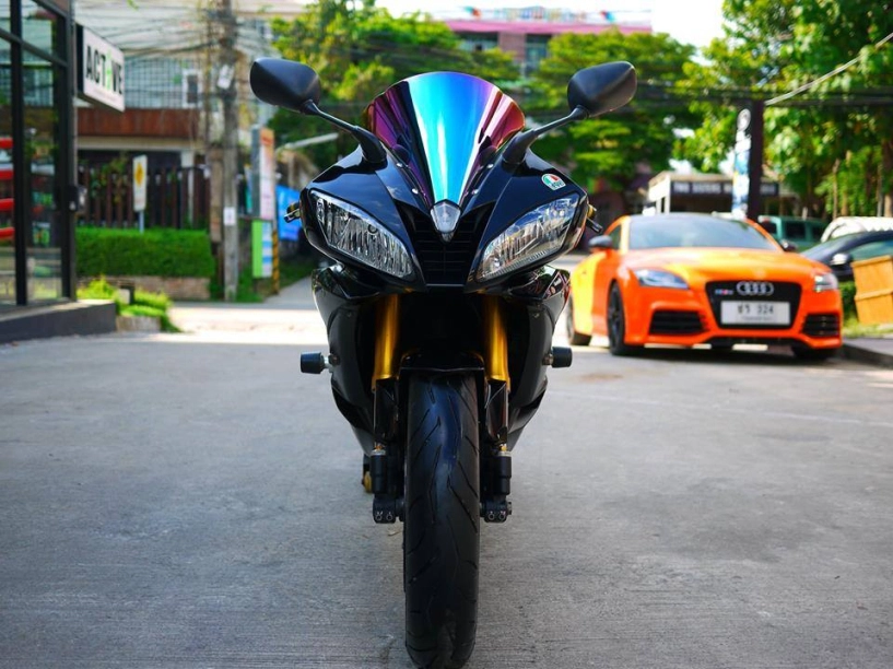 Yamaha r6 ngựa hoang khó thuần trong loạt ảnh đen không tỳ vết - 3