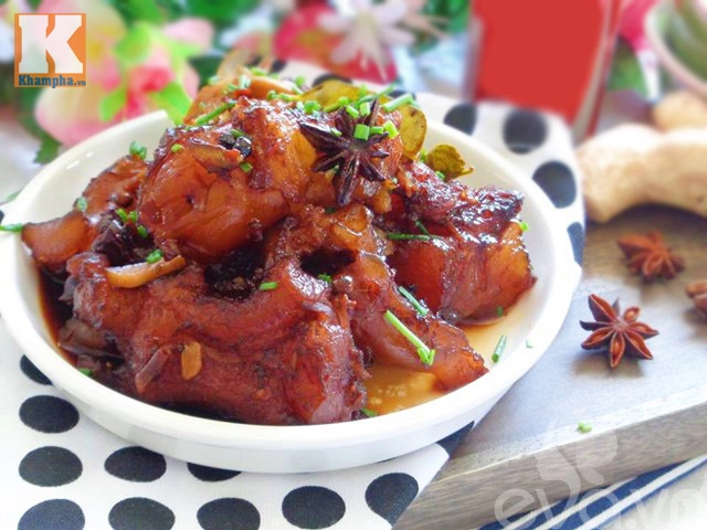 Thịt bò hầm cà chua vừa làm canh vừa có súp thơm lừng cả bếp - 9