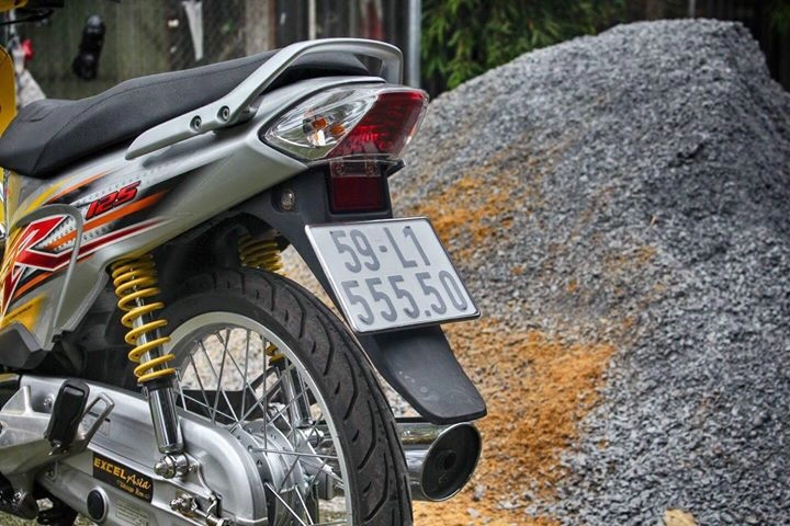 Chiếc honda future 2 độ úp full wave 125 đầy sáng tạo - 9