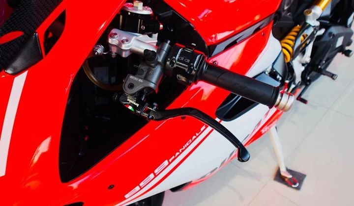 Ducati panigale 899 bản độ chuẩn mực theo hình tượng 1299 superleggera - 7