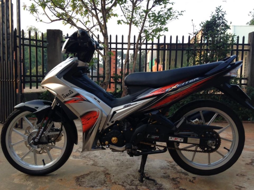 Exciter 135 độ nhẹ nhàng với dàn chân đầy dịu dàng - 3