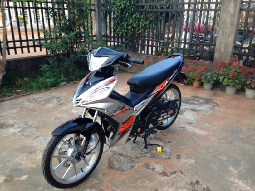 Exciter 135 độ nhẹ nhàng với dàn chân đầy dịu dàng - 6