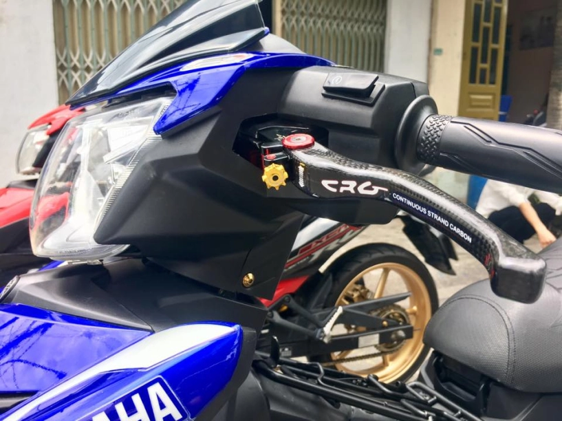 Exciter 150 độ đẹp trai với dàn chân bị teo nhỏ - 5