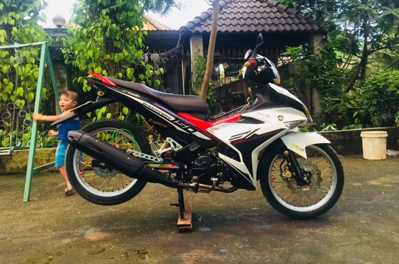Exciter 150 độ nhẹ nhàng với đôi chân lướt gió của biker quảng nam - 4