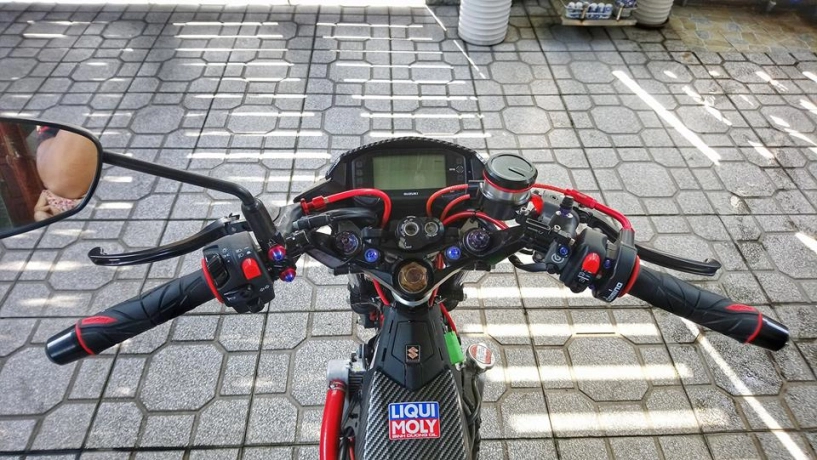Raider 150 fi độ đồ chơi nhẹ nhàng với nét đẹp lạnh lùng - 4