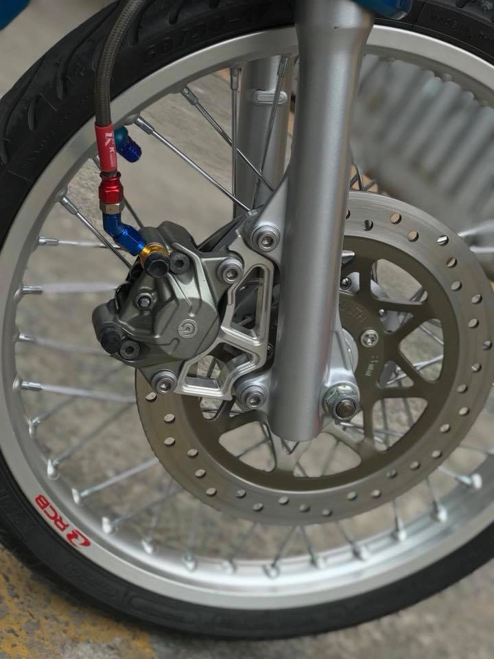 Wave 110 độ tươi xanh đầy cứng cáp với dàn đồ chơi kiểng của biker sài gòn - 5