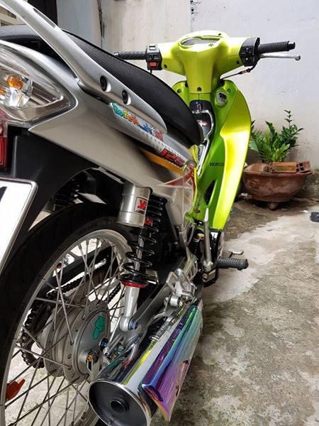 Wave 125 độ ấn tượng với dàn đồ chơi kể không cũng muốn choáng - 7