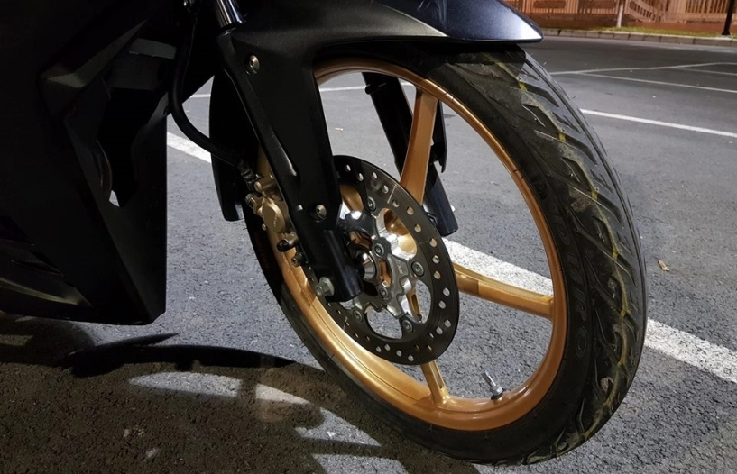 Winner 150 độ đơn giản đầy cứng cáp đọ dáng dưới ánh đèn - 4