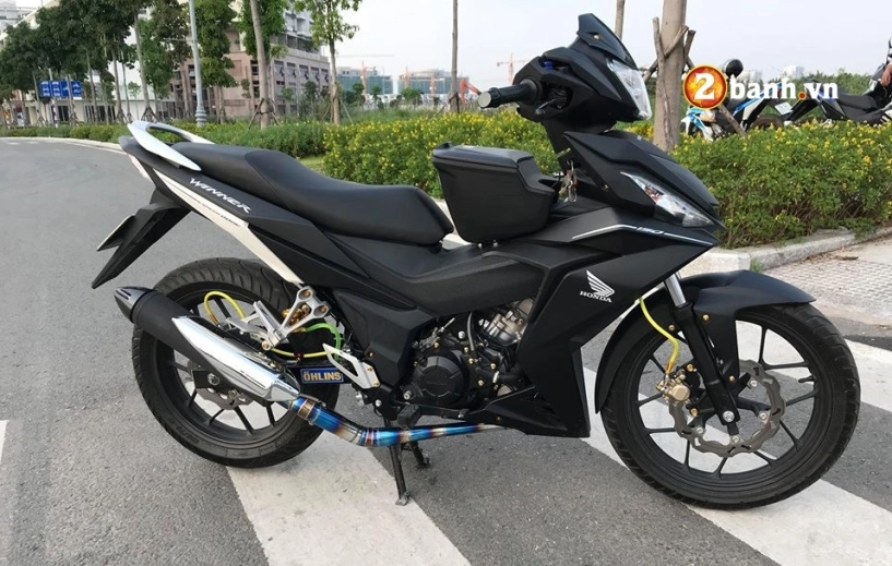 Winner 150 độ đơn giản đầy huyền bí với bộ cánh matte black - 3