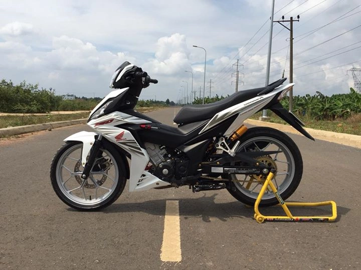 Winner 150 độ đơn giản khoe dáng giữa cung đường đẹp - 1
