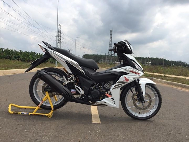 Winner 150 độ đơn giản khoe dáng giữa cung đường đẹp - 8