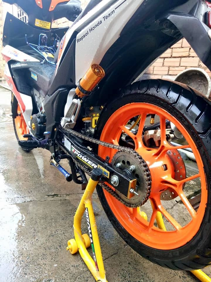Winner 150 độ leng keng với bộ cánh repsol đậm chất thể thao - 6
