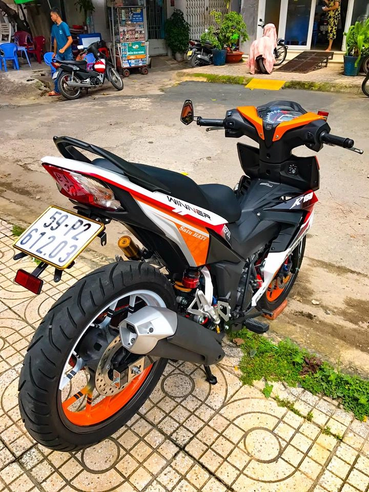 Winner 150 độ thể thao với bộ cánh repsol kết hợp cùng đồ chơi hàng hiệu - 10