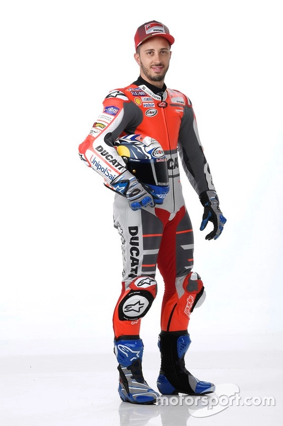 Andrea dovizioso phá đảo kỷ lục tốc độ toàn cầu với cỗ máy desmosedici - 2