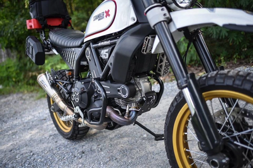 Ducati scrambler desert sled bản độ off-road đầy ấn tượng đến từ mugello - 9