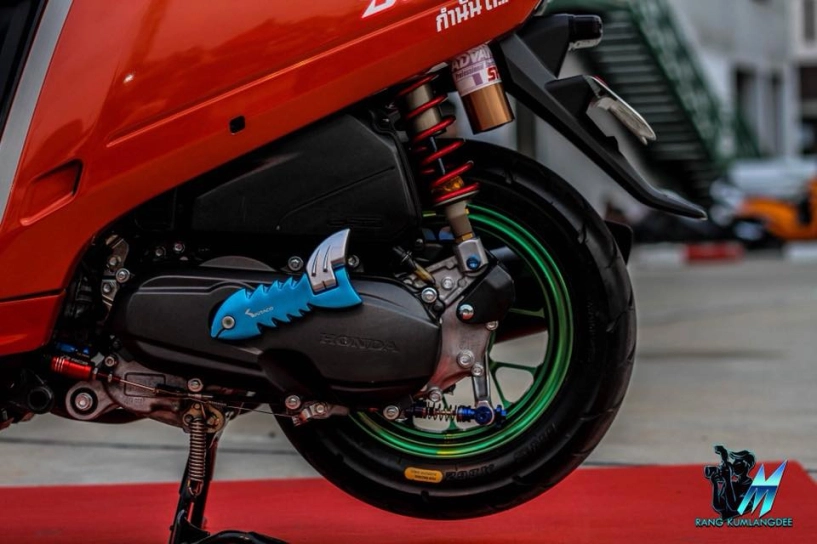 Honda dunk 50 độ mang vẻ đẹp quyến rũ bên khối đồ chơi giá trị - 10