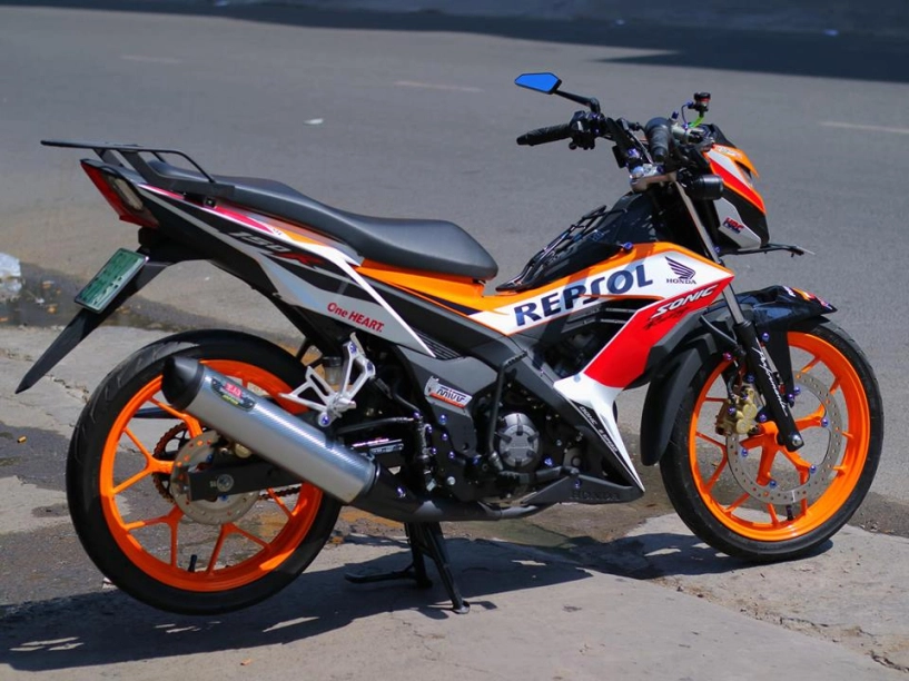 Honda sonic 150r độ đậm chất thể thao trong phiên bản repsol - 3