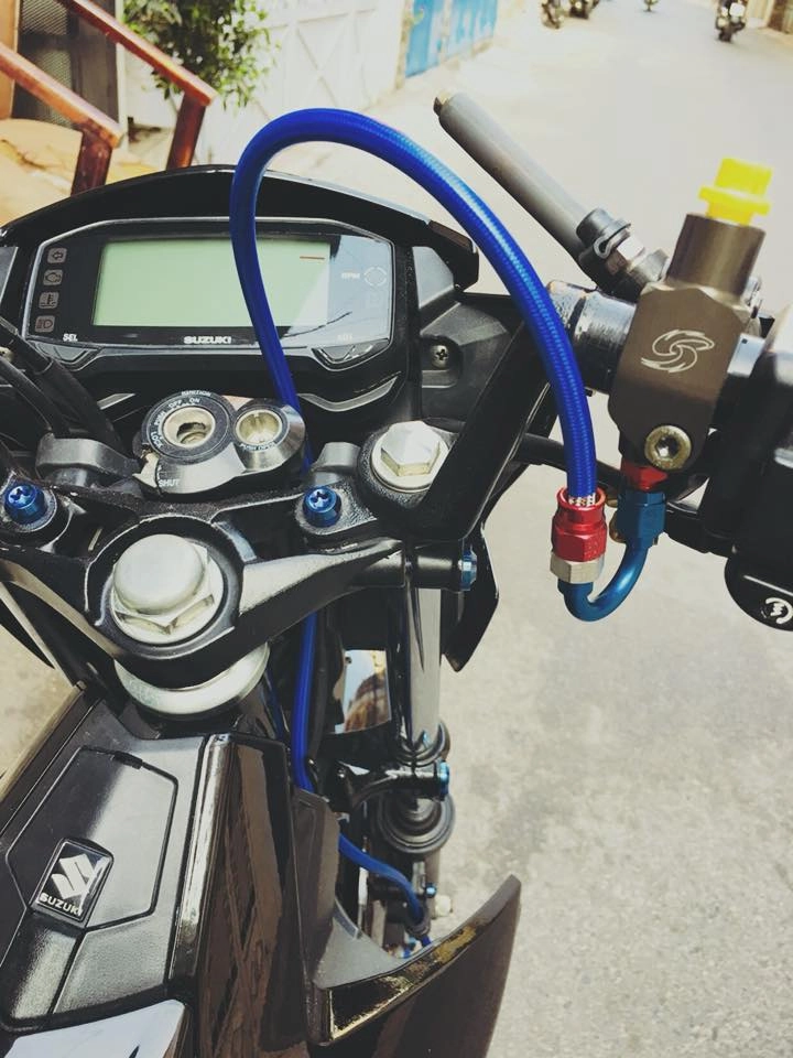 Raider r150fi độ đơn giản với nhiều món đồ chơi ý - 3