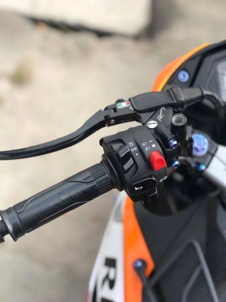 Sonic 150r độ kiểng đậm chất thể thao với phong cách repsol - 6