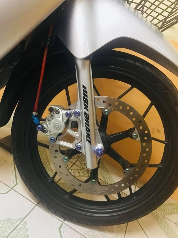 Wave s độ dàn chân khiến nhiều biker mơ ước - 4