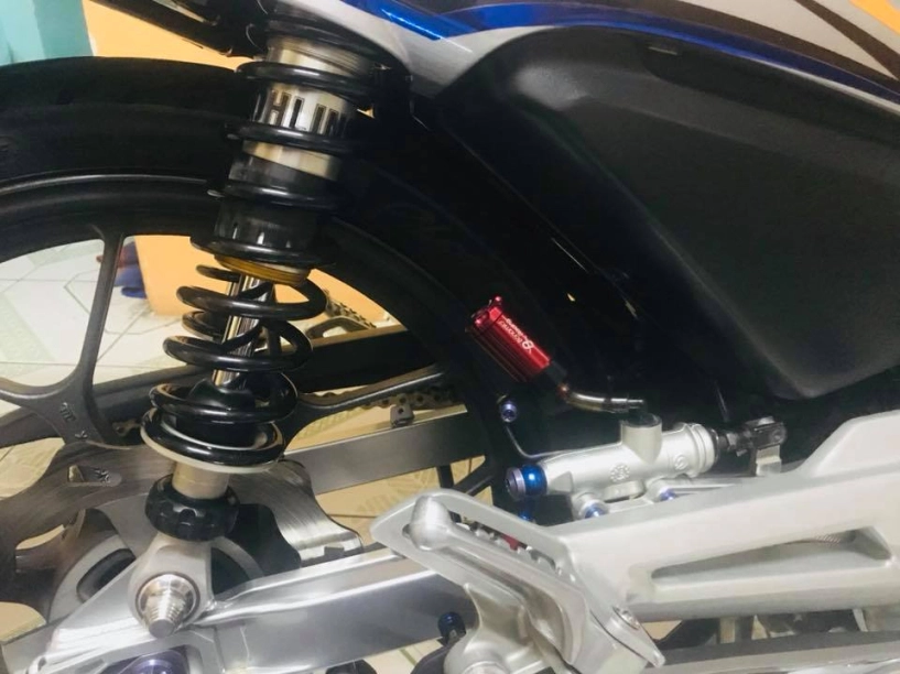 Wave s độ dàn chân khiến nhiều biker mơ ước - 5