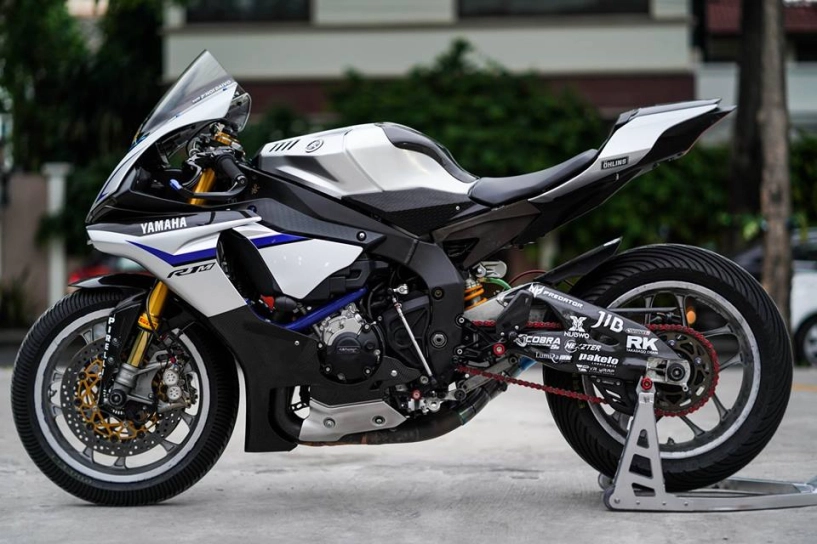 Yamaha r1m thay đổi nhẹ nhàng đầy nổi bật - 7