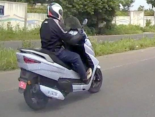 Benelli zafferano 250 mẫu xe ga cao cấp chinh phục thị trường ấn độ - 5
