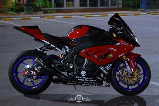 Bmw s1000rr nổi bật với gam màu bất quy tắc - 1