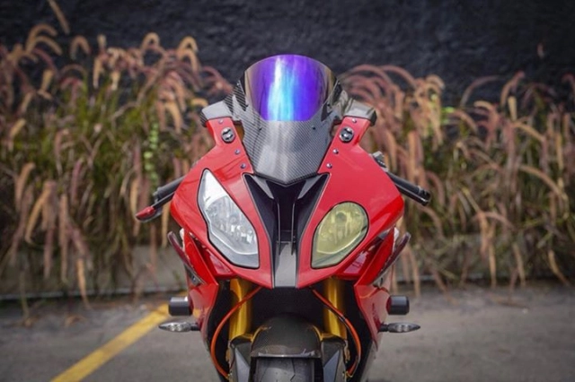 Bmw s1000rr nổi bật với từng tình tiết thay đổi - 1