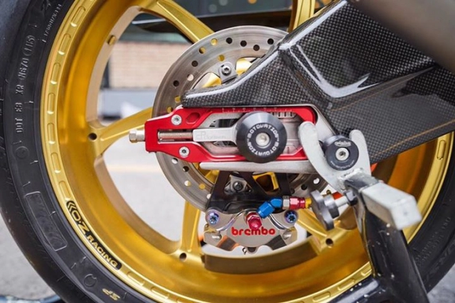 Bmw s1000rr nổi bật với từng tình tiết thay đổi - 8