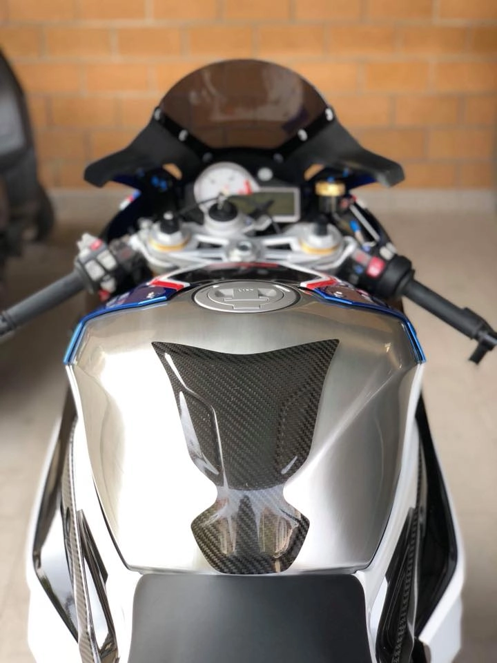 Bmw s1000rr xuất hiện gây choáng ngợp với cấu hình khủng - 4